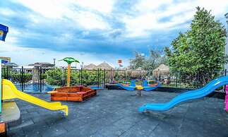 Chaika Beach Resort