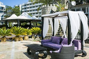 Chaika Beach Resort
