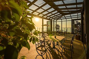 Azalia Hotel Balneo & SPA