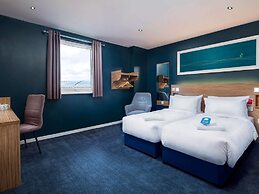 Travelodge Bath Waterside