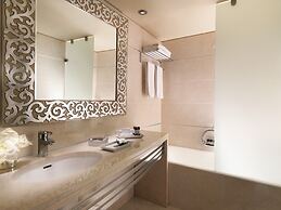 Divani Escape- Adults only