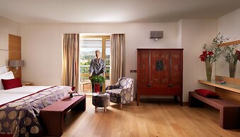 Divani Escape- Adults only