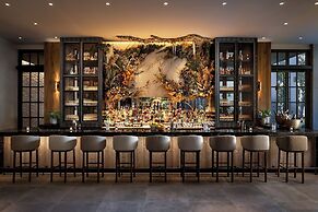 1 Hotel Toronto