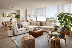 1 Hotel Toronto
