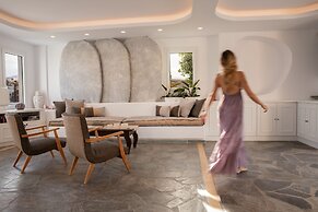 Aloni Hotel