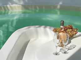 Aloni Hotel