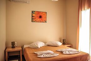 Pearl SeaBreeze Suites