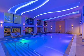 Kresten Royal Euphoria Resort