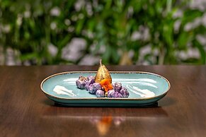 Kresten Royal Euphoria Resort