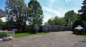Motel Des Deux Lacs Inc