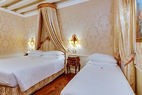 Hotel Canal Grande