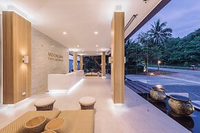 Moonlight Bay Resort