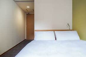 the b hakata