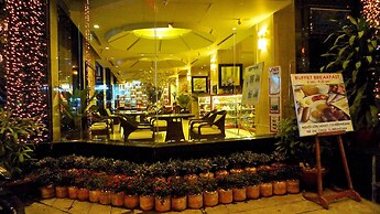 Asia Paradise Hotel