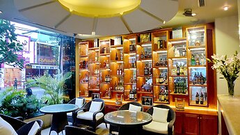 Asia Paradise Hotel