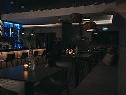 The Crystal VAYA Unique
