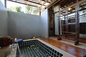 The Quarter Hotel