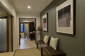The Quarter Hotel
