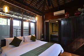 The Quarter Hotel