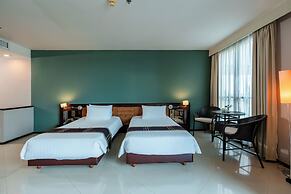 Tara Mantra Cha Am Resort