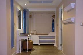 The Beach Boutique House
