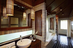 Centara Koh Chang Tropicana Resort