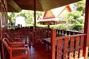 P. P. Erawan Palms Resort