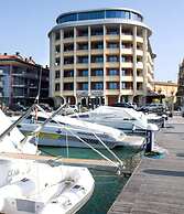 Laguna Palace Hotel