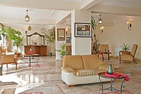 Koray Hotel