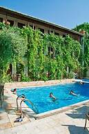 Koray Hotel