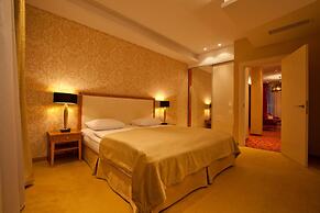 Amber Spa Boutique Hotel