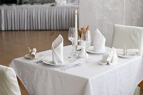 Almaz Hotel
