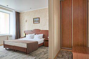 Almaz Hotel