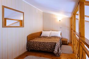 Almaz Hotel