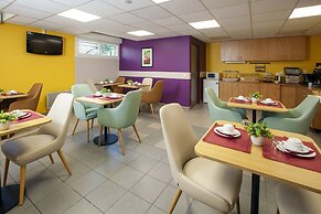 Séjours & Affaires Paris Nanterre