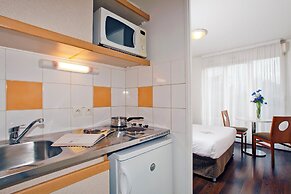 Séjours & Affaires Paris Nanterre