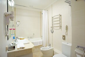 Hotel Complex GRINN