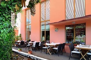 Hotel Grand Matej