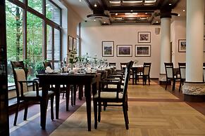 Hotel Crocus
