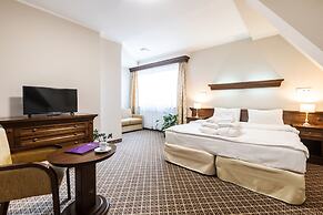 Hotel Crocus