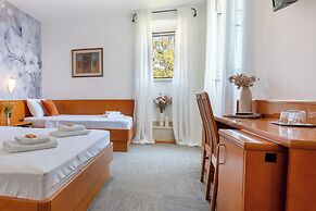 Hotel Kaštil