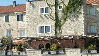 Hotel Kaštil