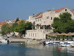Hotel Kaštil