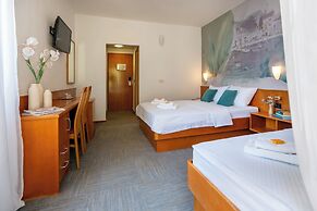Hotel Kaštil
