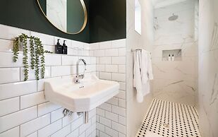 One Kensington Boutique Hotel