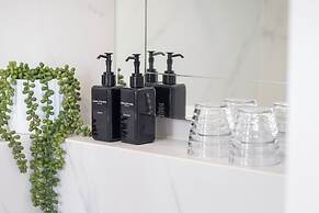 One Kensington Boutique Hotel