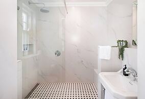 One Kensington Boutique Hotel