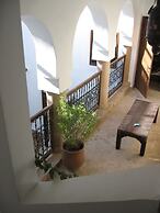 Riad Elixir