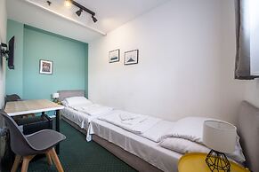 Chesscom Hotel