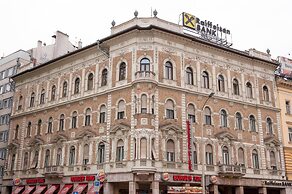 Centrooms House